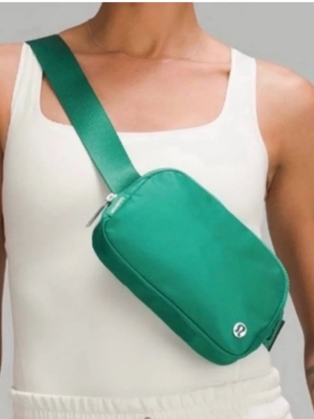 NWT lululemon Everywhere Crossbody Bag Emerald Green